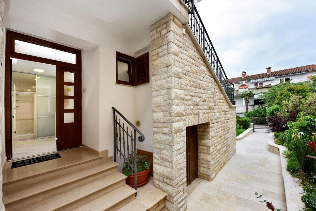 Apartments Lavizatic Poreč Exterior foto